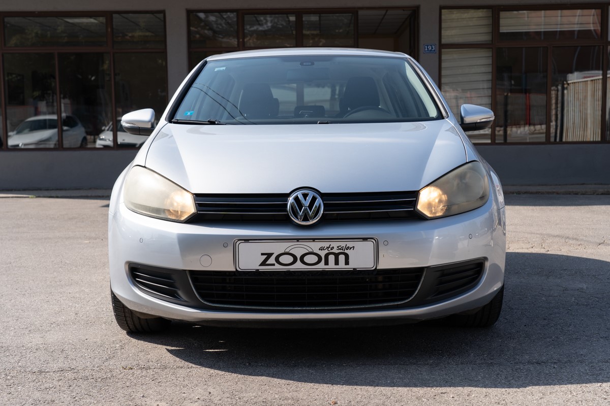 Volkswagen Golf VI 1,6 CR TDI COMFORTLINE 