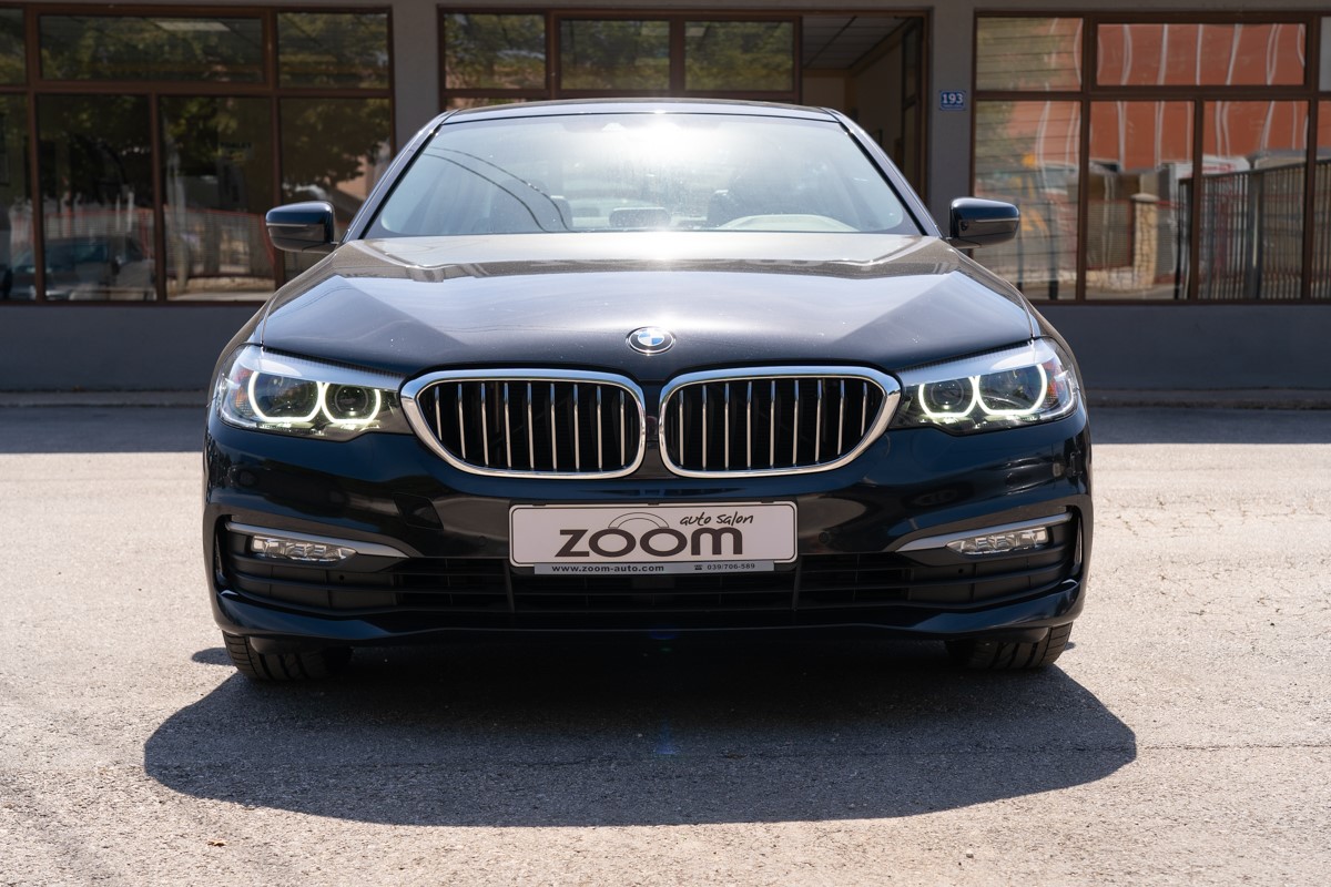 BMW
 5-Series 520d