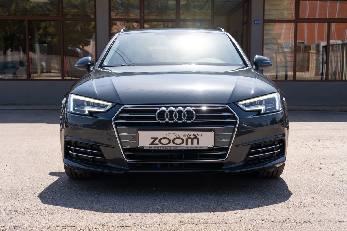Audi A4
 2.0 TDI Executive Plus
