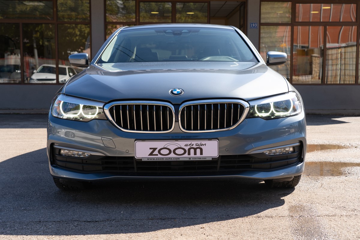 BMW
 5-Series 520d
