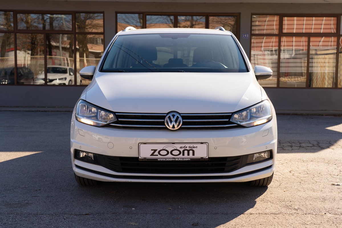 Volkswagen Touran 1.6 TDi Confortline Business 