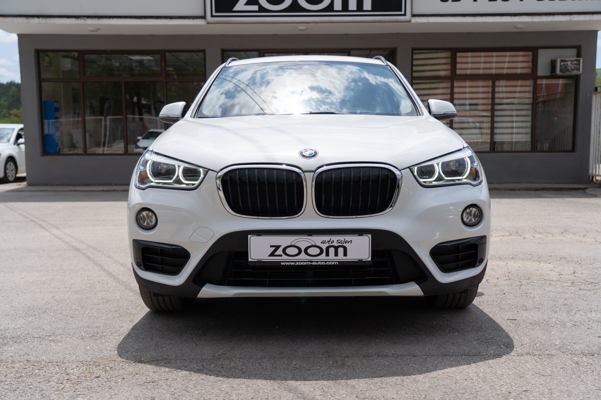 BMW
 X1 18 d SDrive