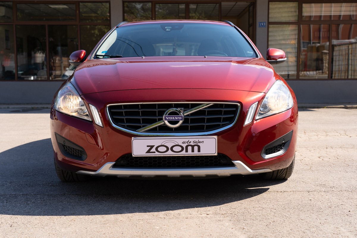 Volvo
 V60 2,0 D