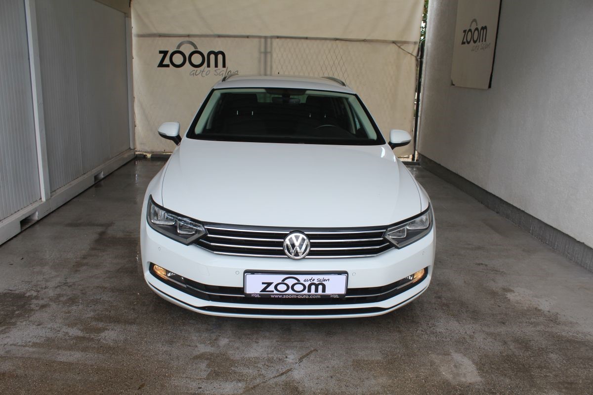 Volkswagen Passat 2.0 TDI VARIANT COMFORTLINE CARAT >DSG-Tiptronik< novi model