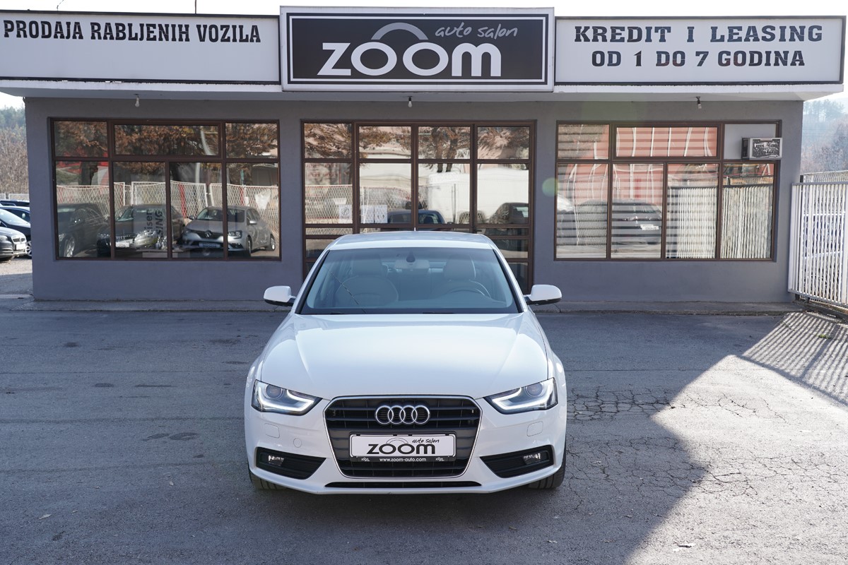 Audi A4
 2.0 TDI