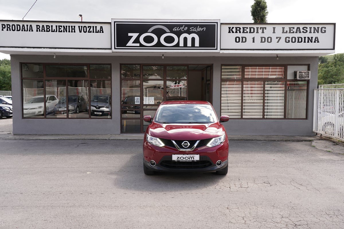 Nissan
 Qashqai 1.6 DCI 4x4