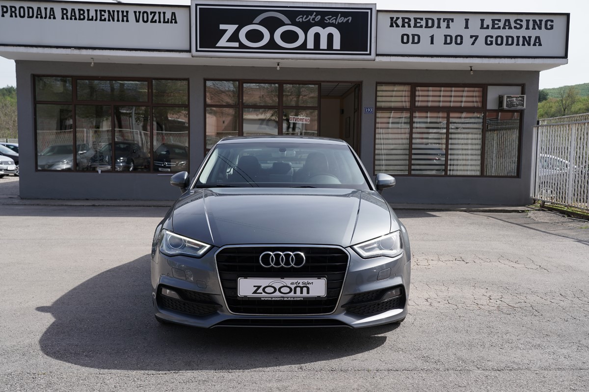 Audi A3
 1.6 TDI S-line Berline