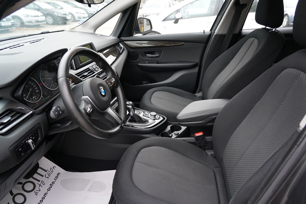 BMW
 2-Series 218 d AUTOMATIK !