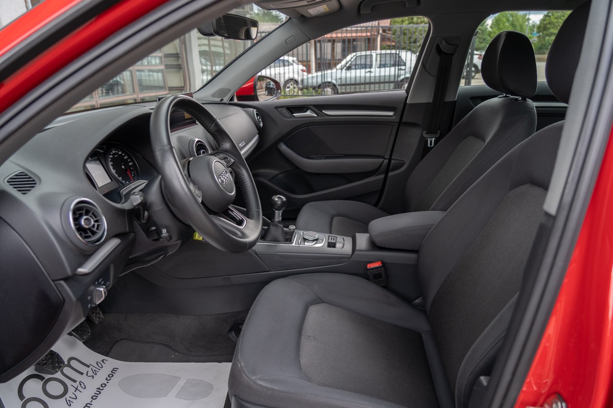Audi A3
 30 TDI