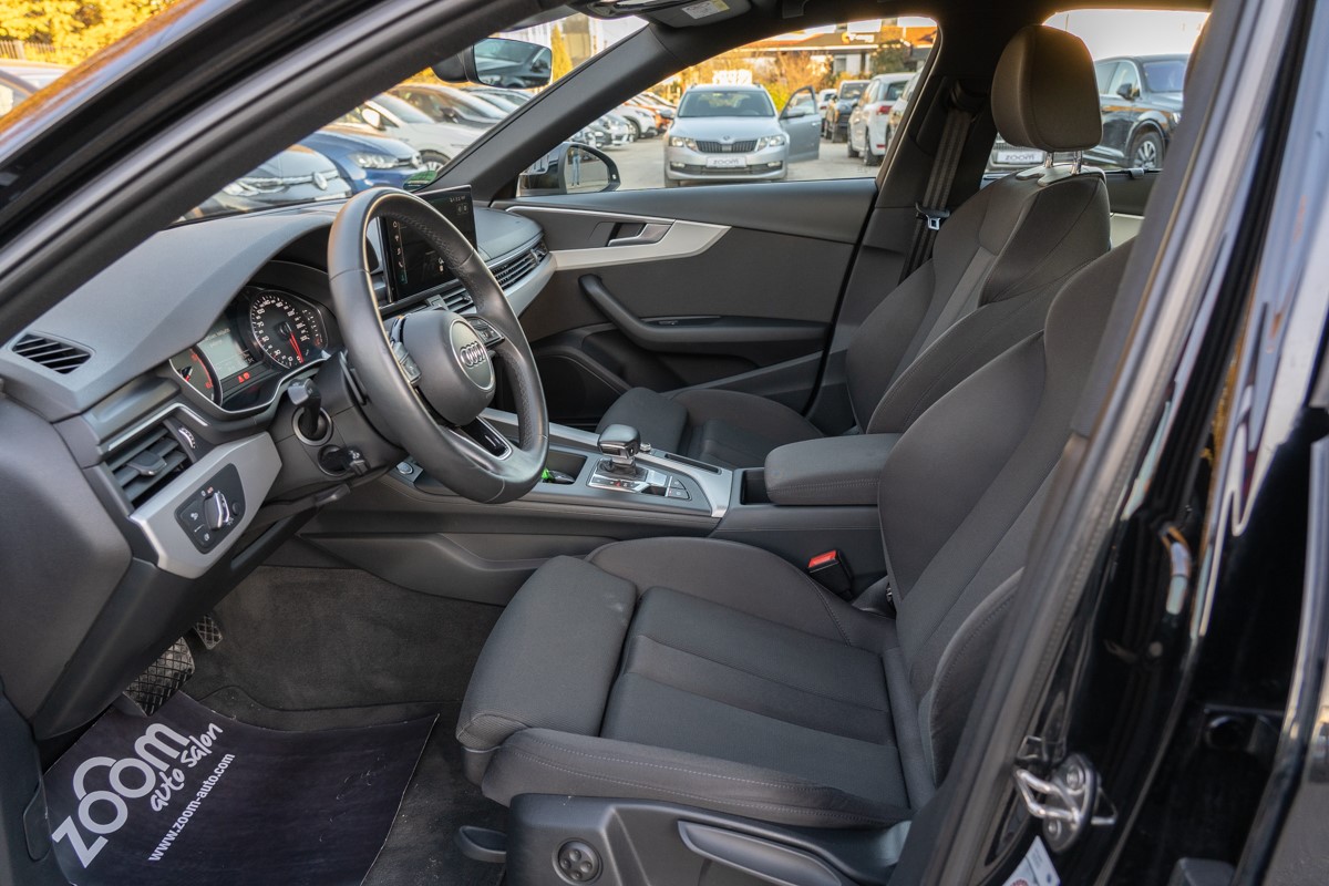 Audi A4
 30 TDI