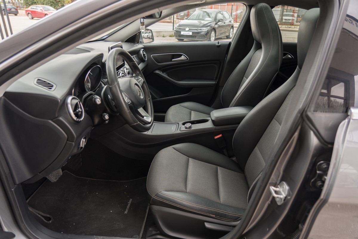 Mercedes-Benz CLA-Class 180D