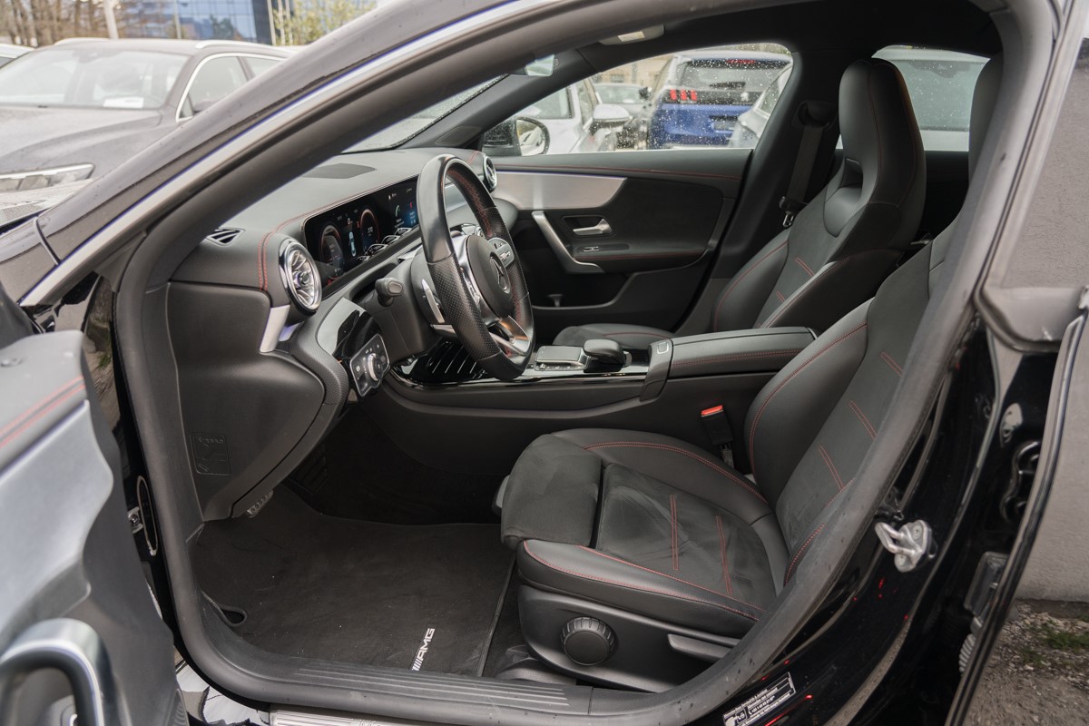Mercedes-Benz CLA-Class 180 D AMG