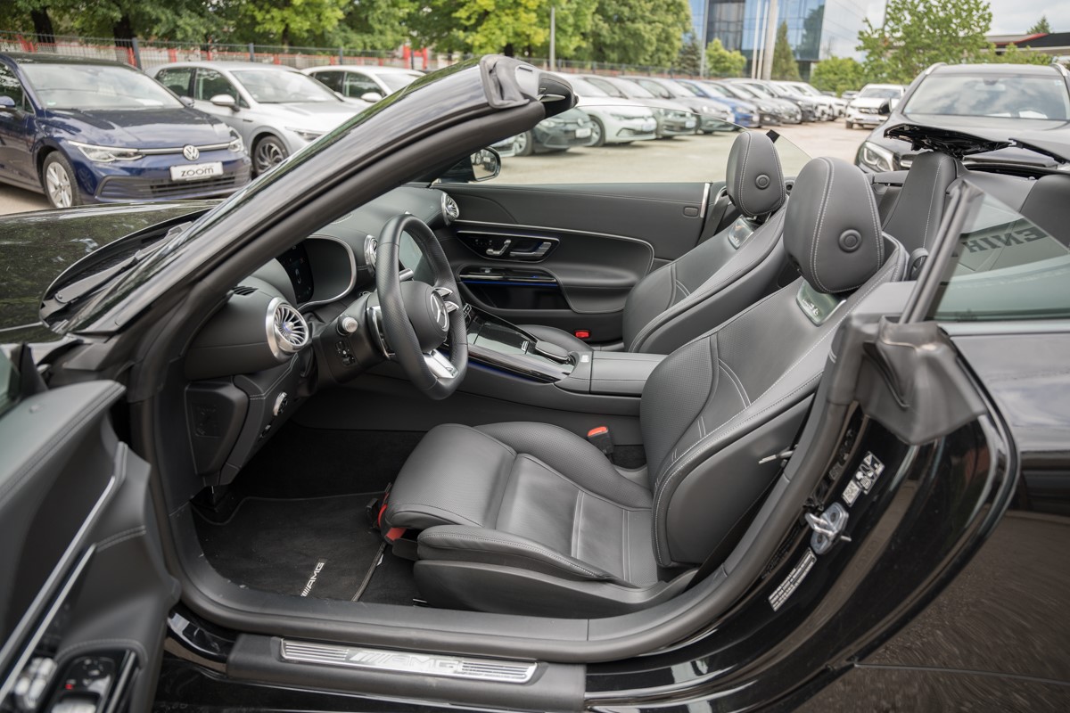 Mercedes-Benz SL-Class
 43 AMG