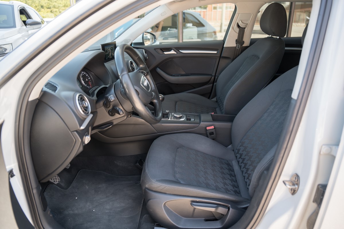 Audi A3
 2.0 TDI Sportback