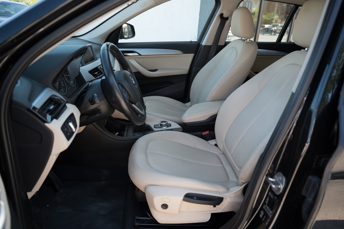 BMW
 X1  SDrive 18D