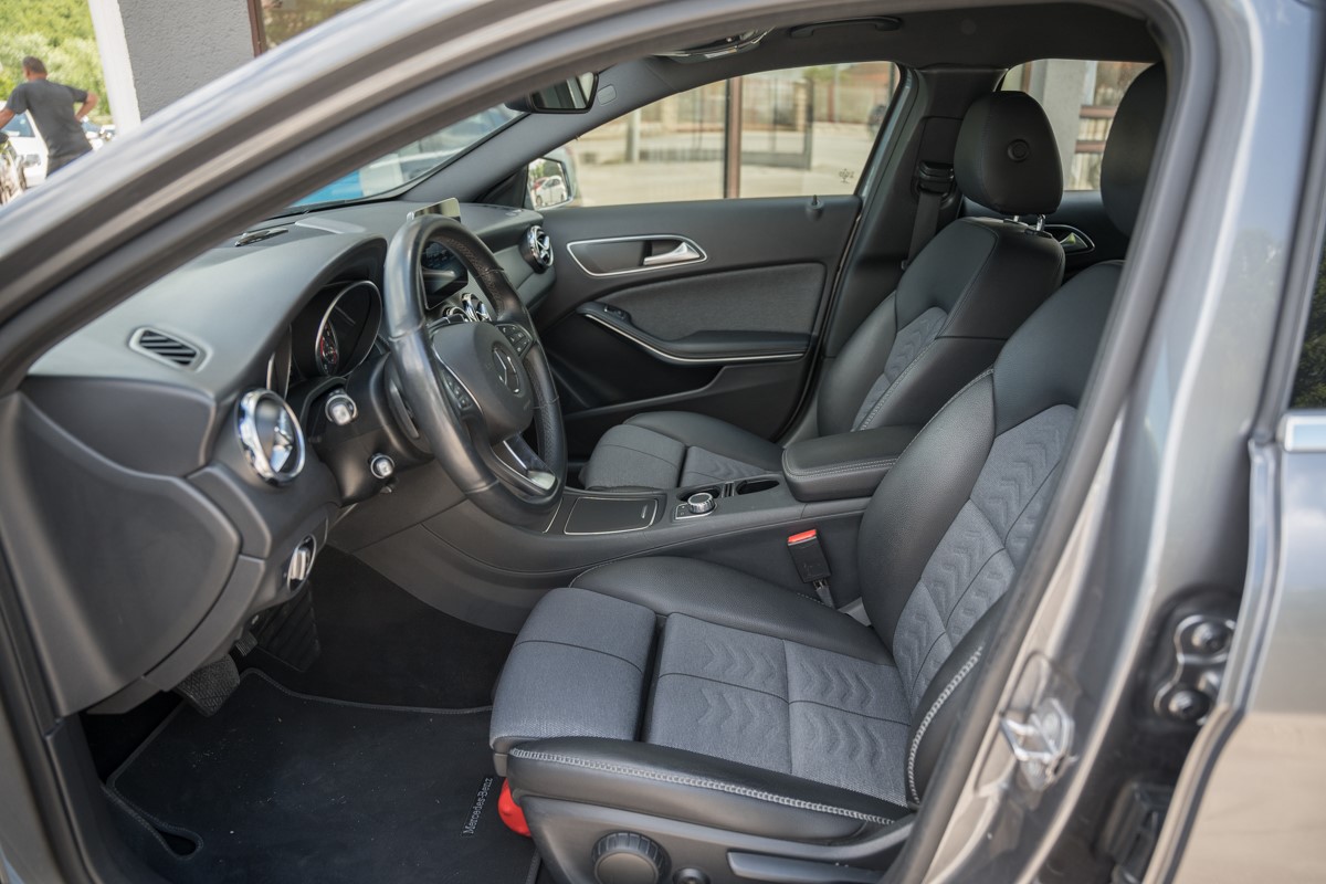 Mercedes-Benz GLA 200 d
