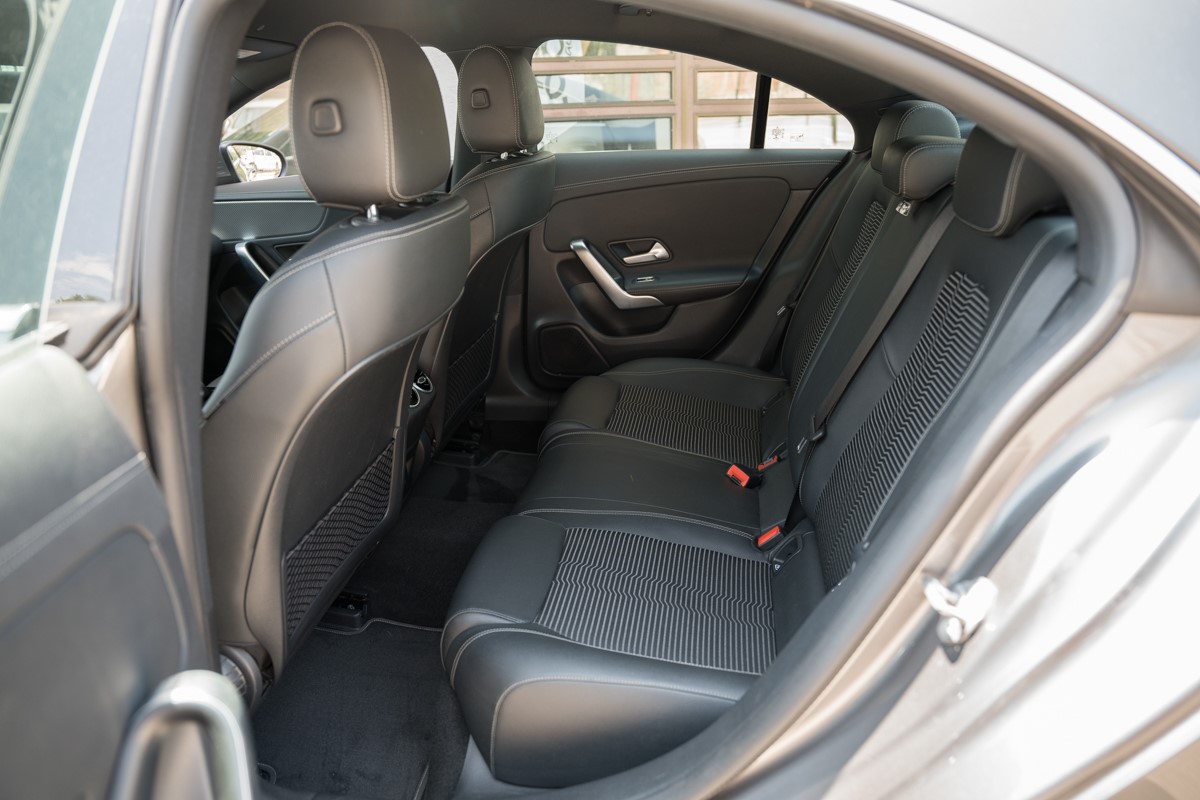Mercedes-Benz CLA-Class 200 D