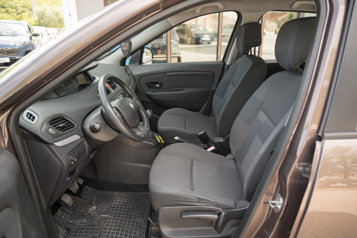 Renault Scenic 1.5 DCI