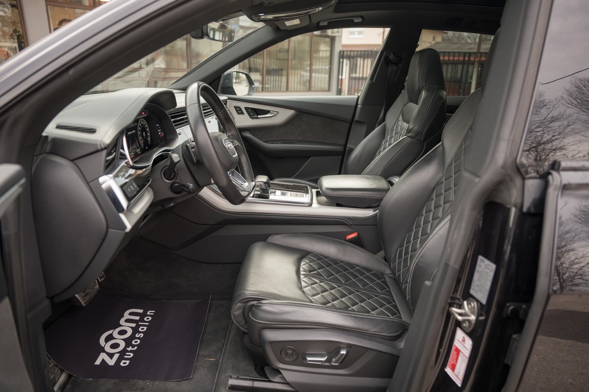Audi Q8 50 TDI S line QUATTRO