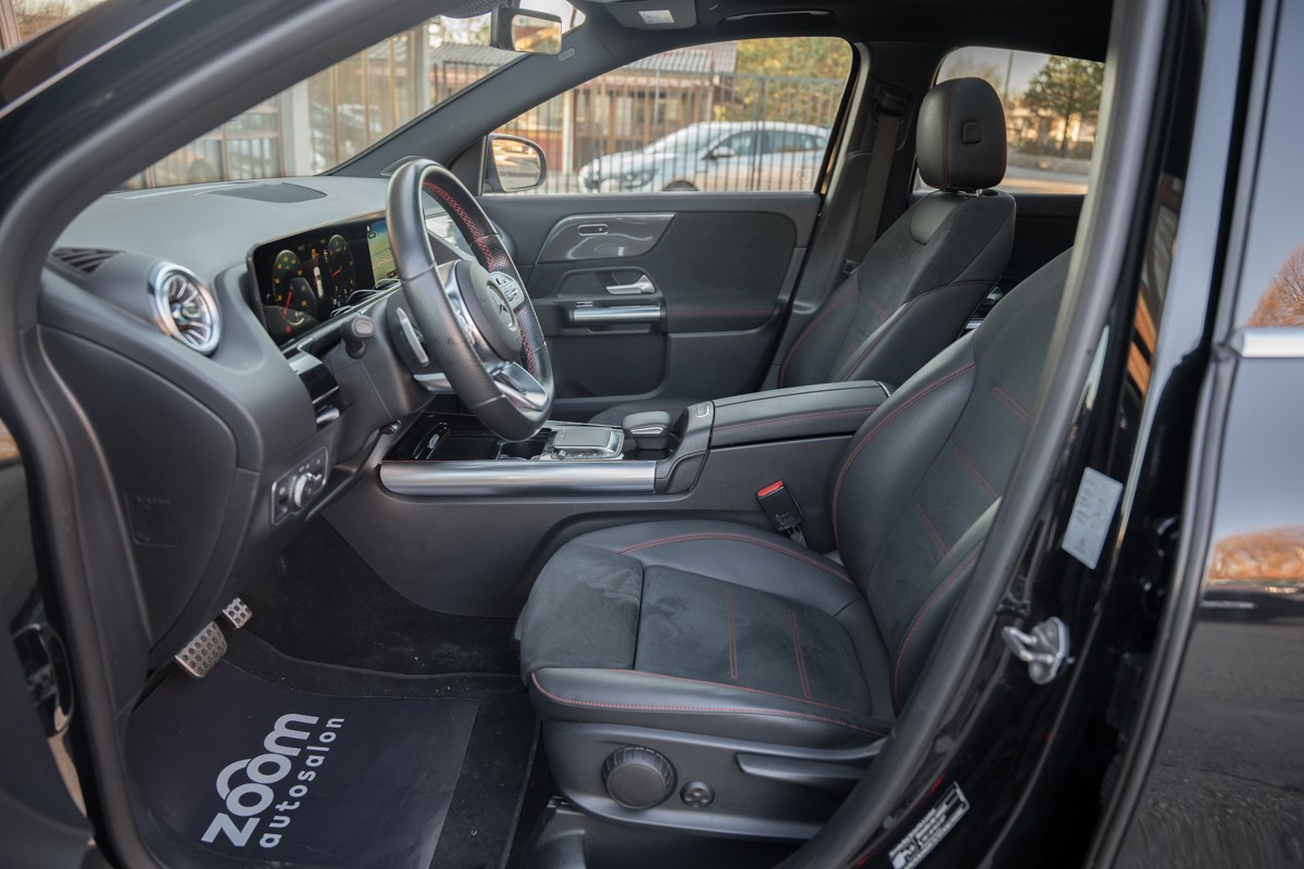 Mercedes-Benz GLA 200 D AMG