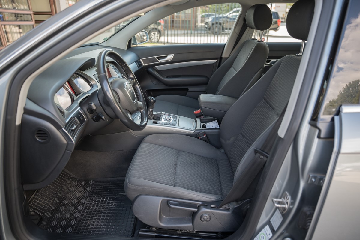 Audi A6
 2.0 TDI 