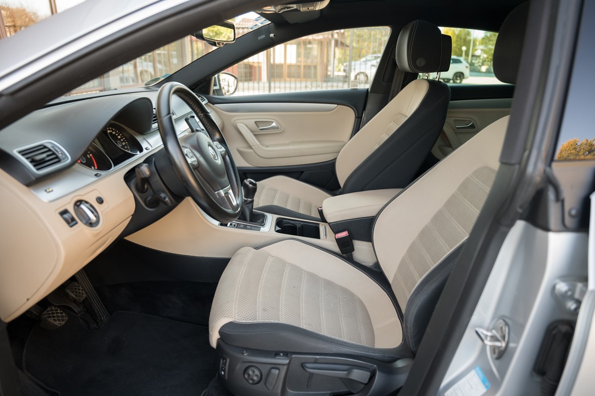 Volkswagen CC
 2.0 TDI 