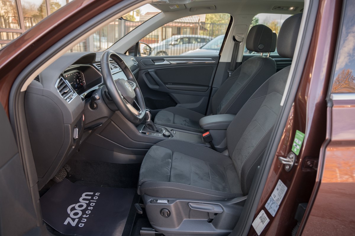 Volkswagen Tiguan
 2.0 TDI DSG 4MOTION