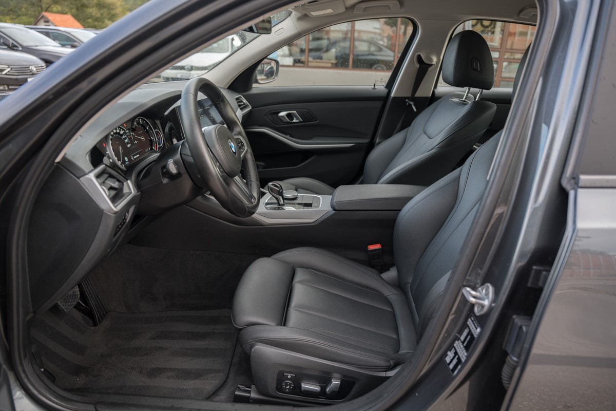 BMW
 3-Series 318 D