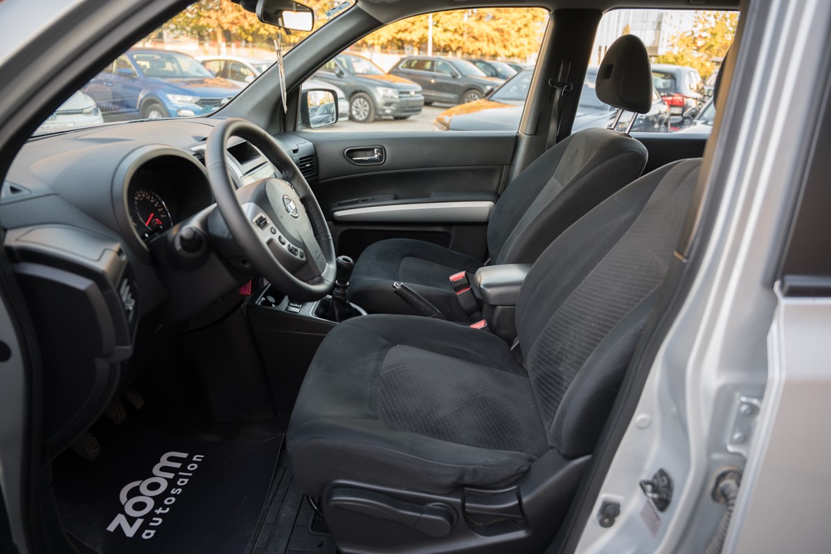 Nissan
 X-TRAIL 2.0 DCI 4X4
