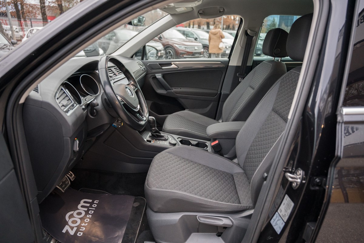 Volkswagen Tiguan
 2.0 TDI DSG 4MOTION