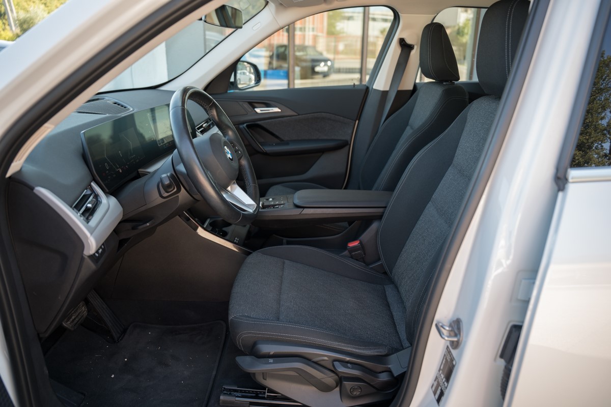 BMW
 X1 18 d sDrive