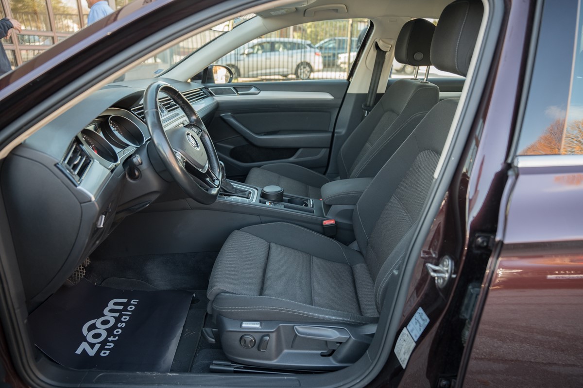Volkswagen Passat 1.6 TDI DSG