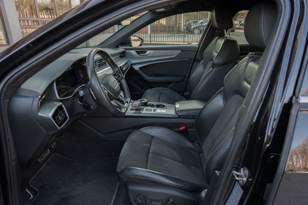 Audi A6
 50 TDI S line