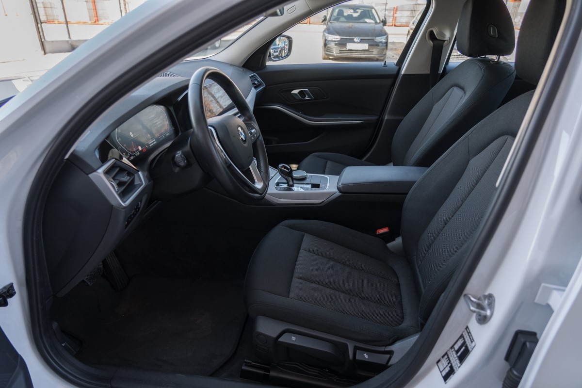 BMW
 3-Series 318 d