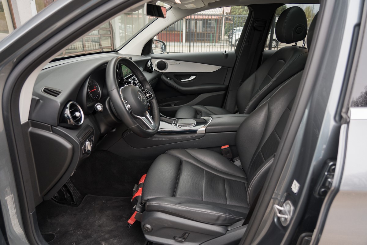Mercedes-Benz GLC 220 D 4MATIC