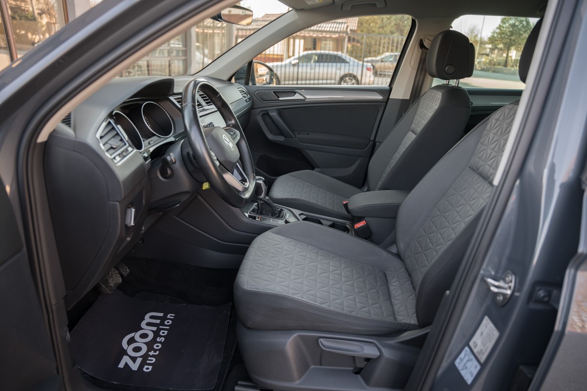 Volkswagen Tiguan
 2.0 TDI DSG 4MOTION