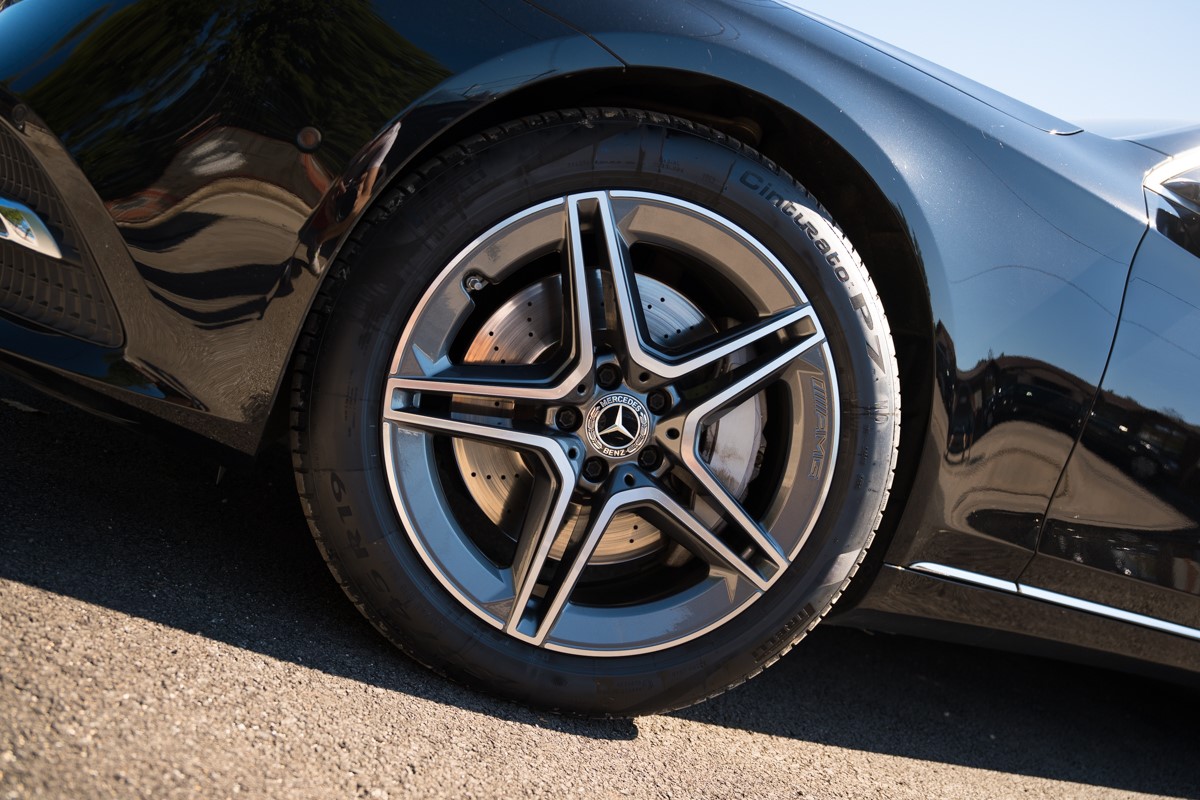 Mercedes-Benz S-Class
 400 D 4 MATIC AMG