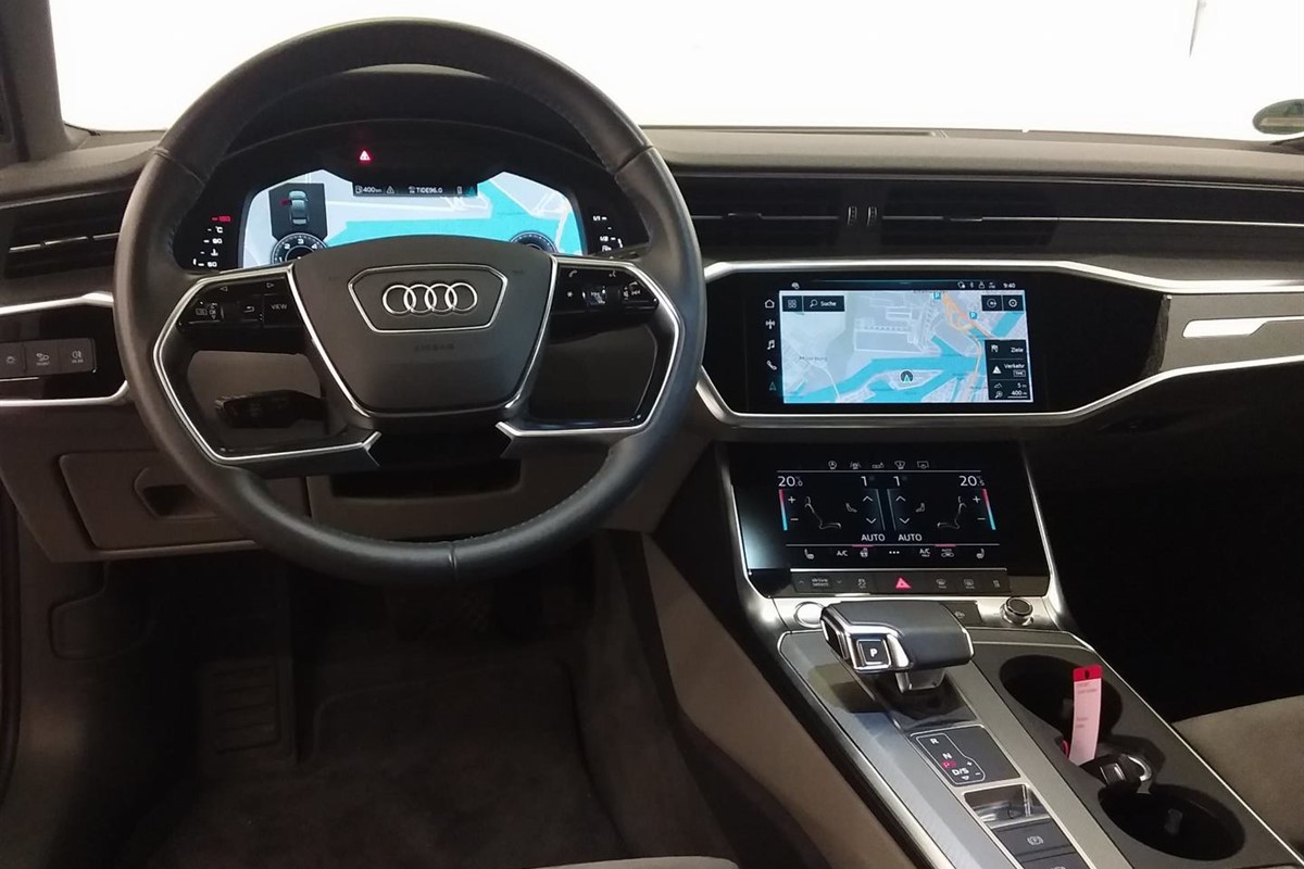 Audi A6
 45 TDI Quattro S-tronic