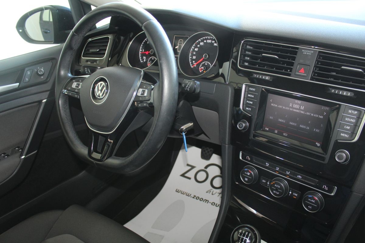 Volkswagen Golf 2.0 CR TDI Highline Sport Carat Edition