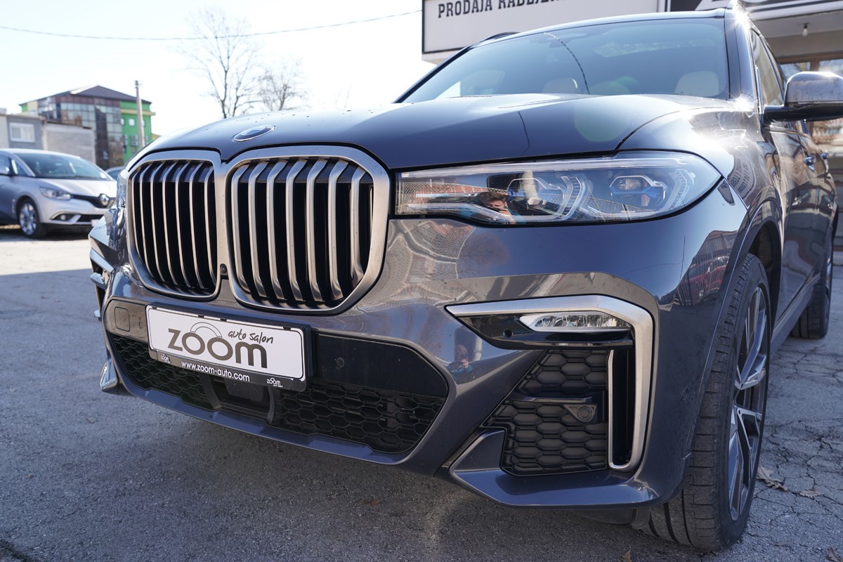 BMW
 X7 XDRIVE M50D