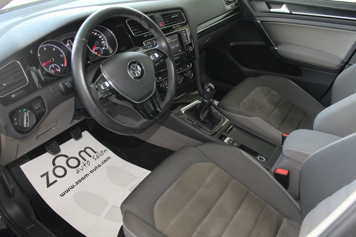 Volkswagen Golf 2.0 CR TDI Highline Sport Carat Edition
