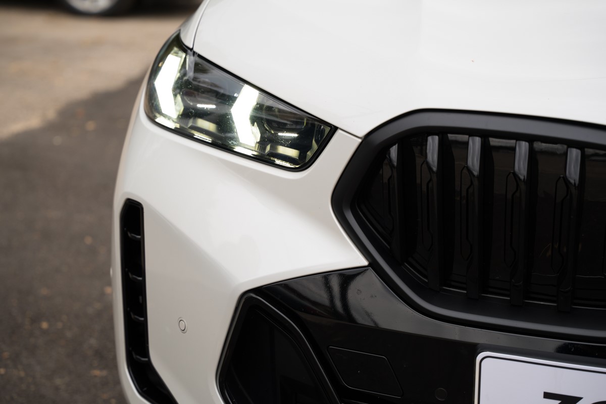 BMW
 X6
 40 D xDrive M Sport