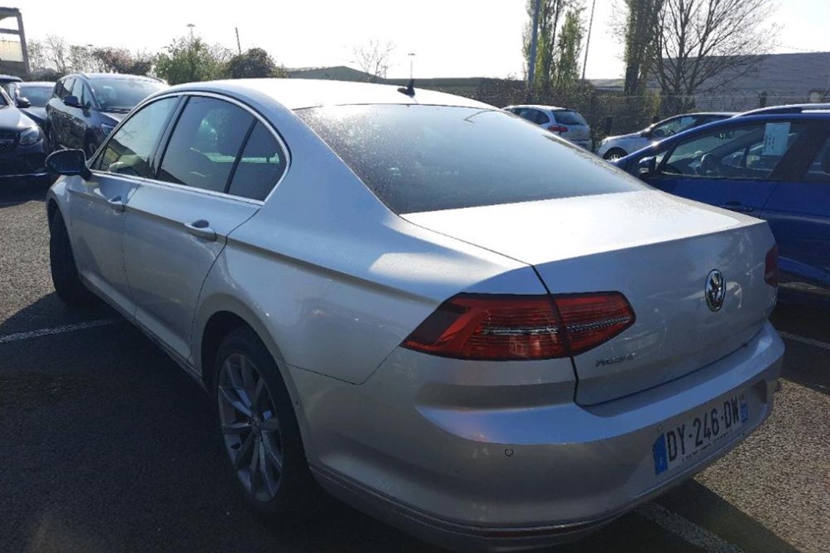 Volkswagen Passat 2.0 TDi Carat BlueMotion