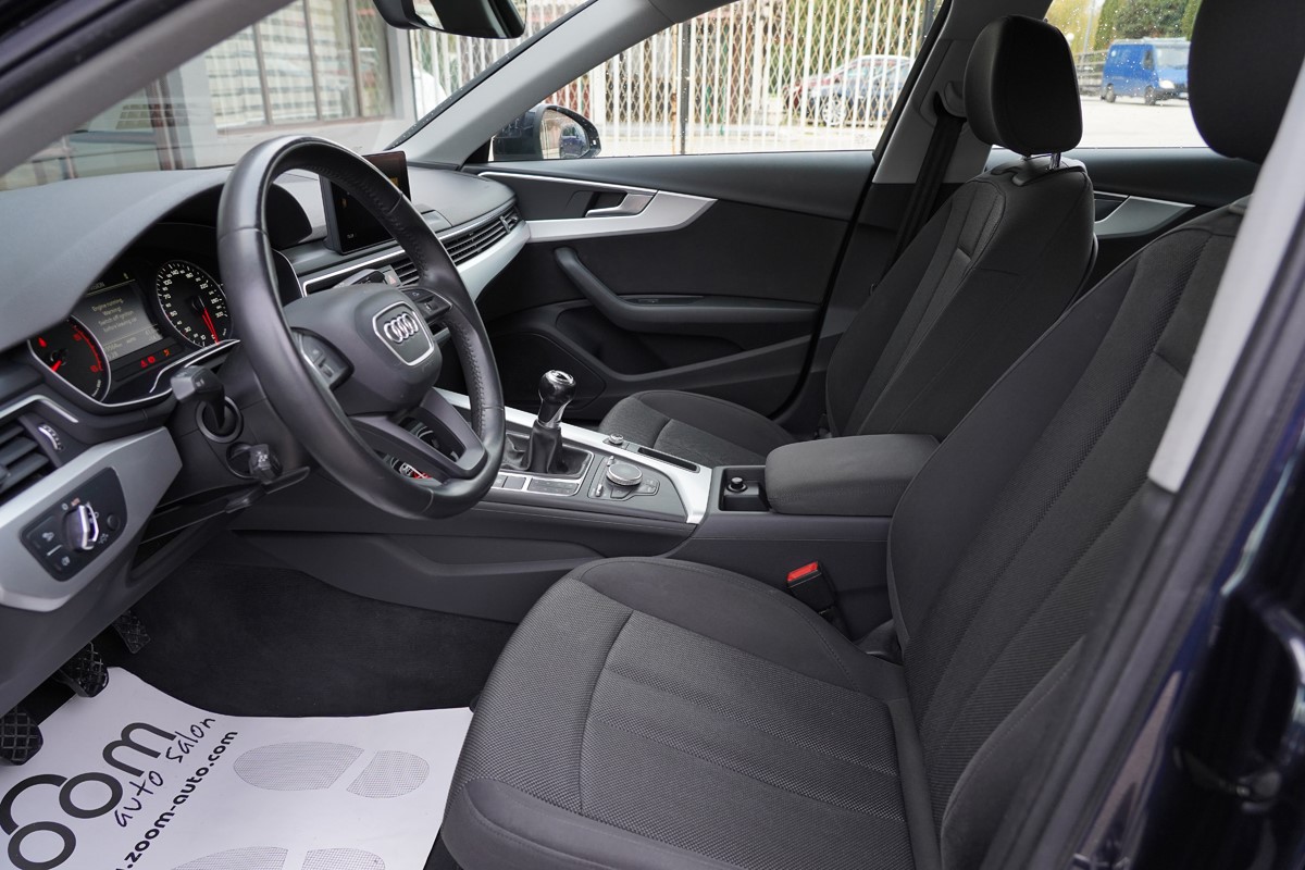Audi A4
 2.0 TDI