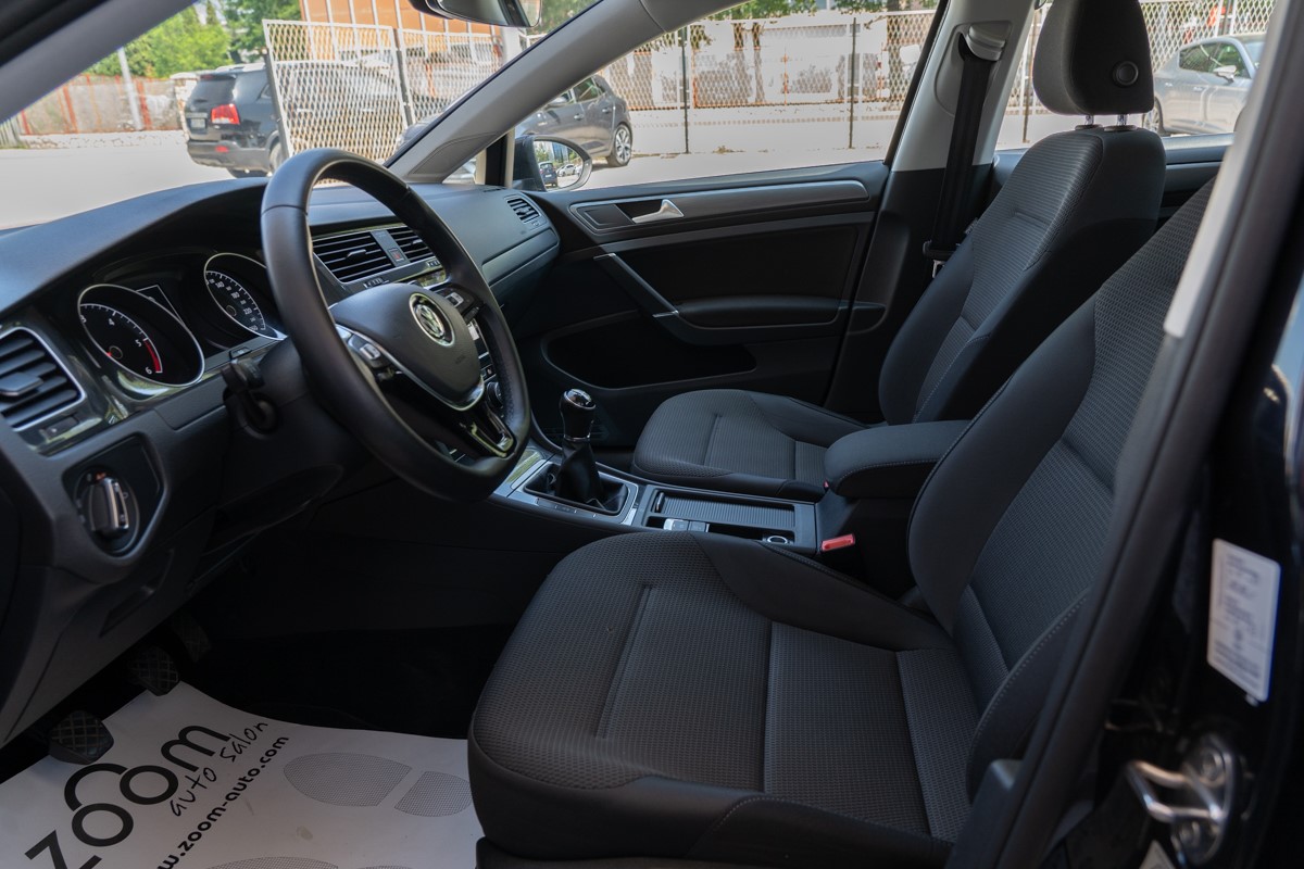 Volkswagen Golf 1.6 TDi BlueMotion Confortline Business