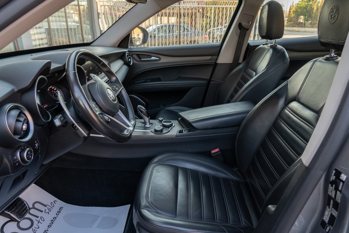 Alfa Romeo Stelvio 2,2D Q4
