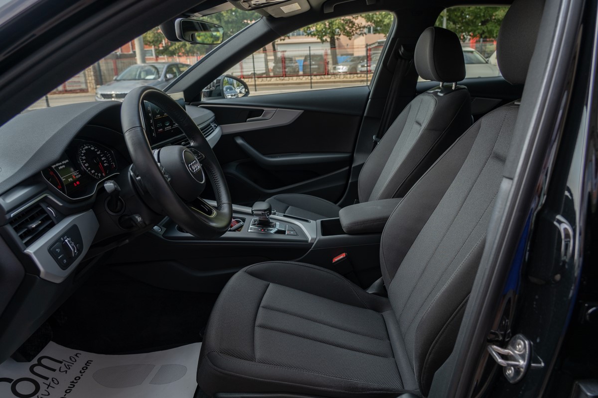 Audi A4
 30 TDI S-Tronic Business