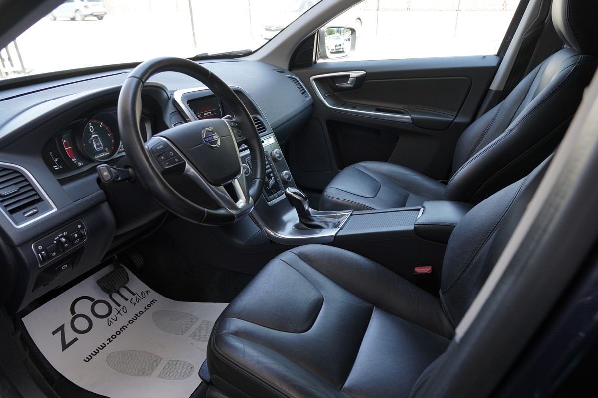 Volvo
 XC60 2,0 D