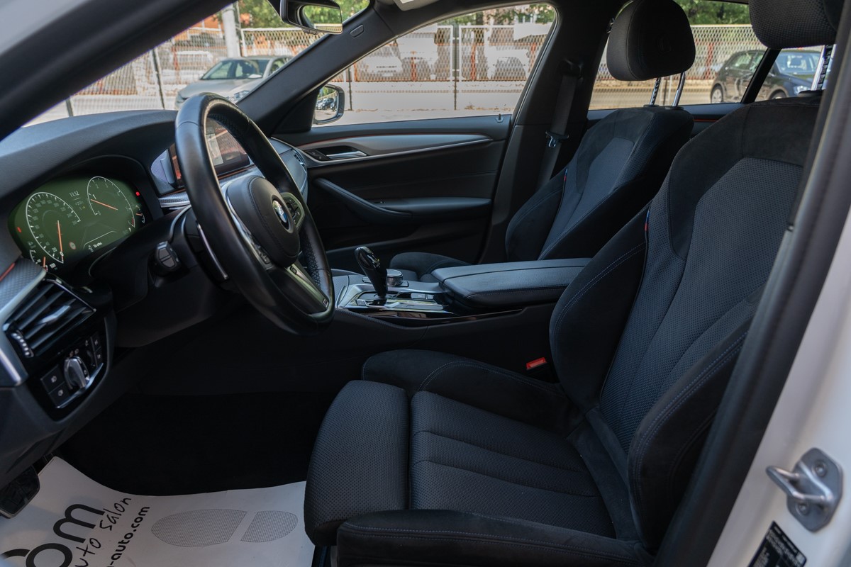 BMW
 5-Series 530 dA xDRIVE