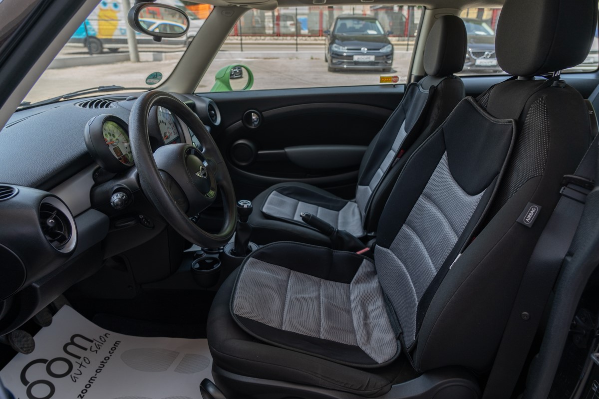 MINI
 Cooper 
 1,6 Benzin/LPG